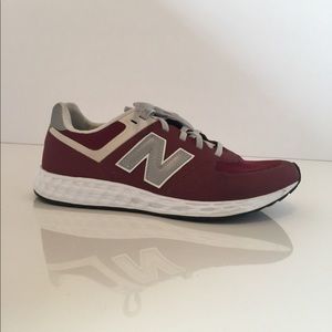 New Balance 574 Running Shoe Size 9